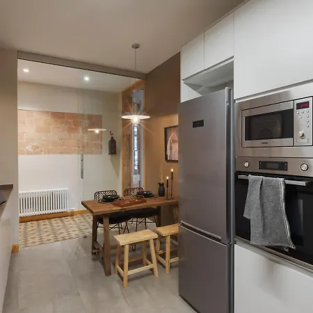 Lägenhet Amazzer - 3 Bedrooms In Eixample Esquerra Barcelona